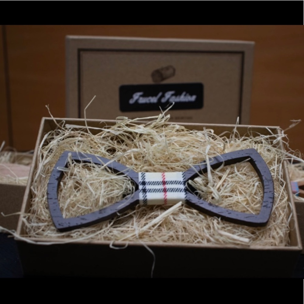 Burberry Print Wooden BowTie